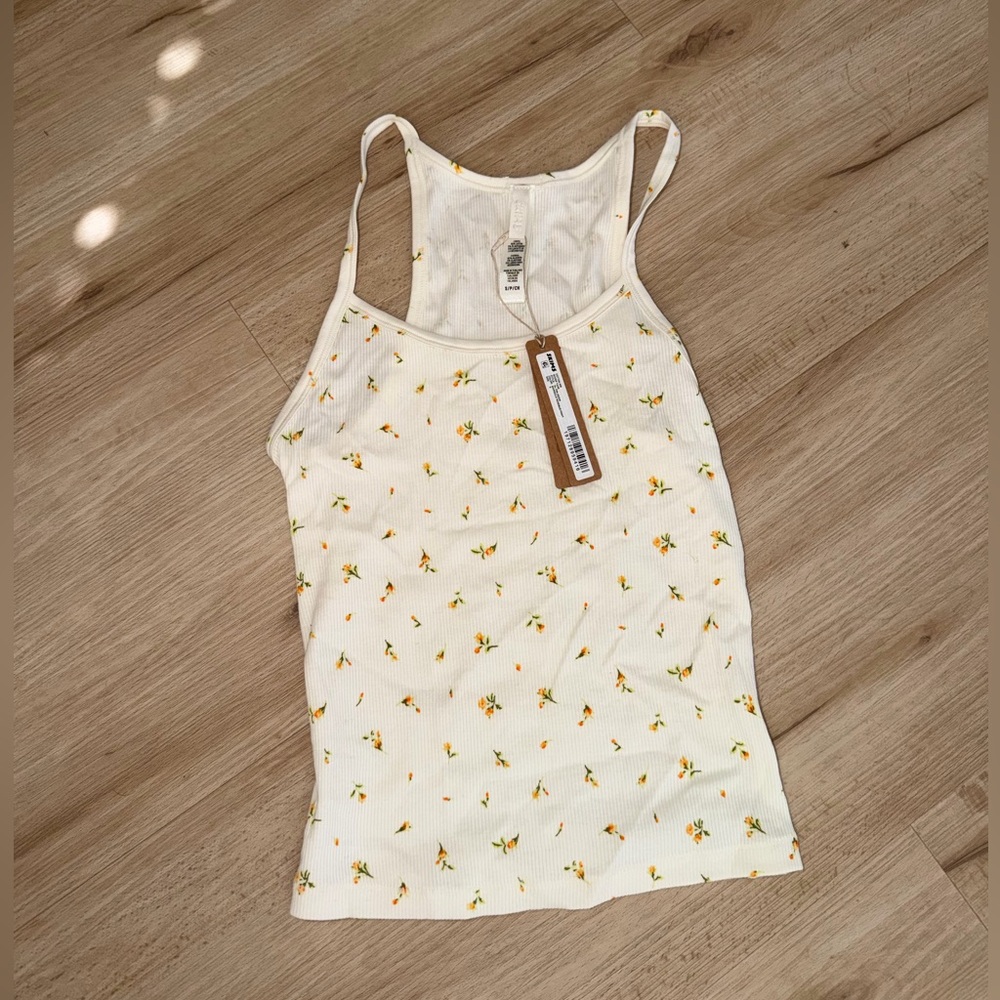 SKIMS Tank